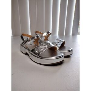 Girls Silver Platform Sandals Pearl Embellished Buckle Strap Size 4‎